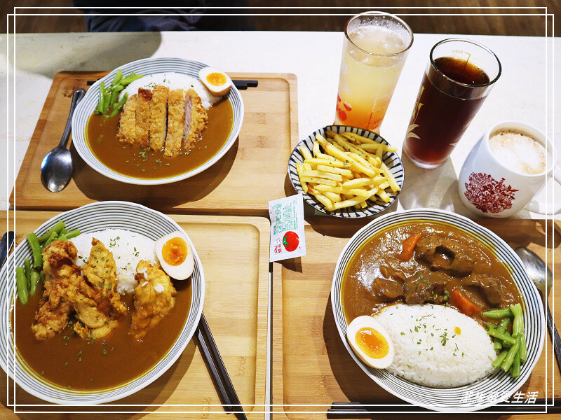 隹又隹咖哩-桃園中壢/濃濃復古風公仔x古玩~內用還可免費加飯醬