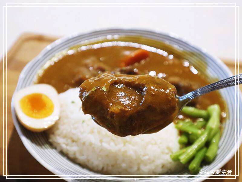 隹又隹咖哩-桃園中壢/濃濃復古風公仔x古玩~內用還可免費加飯醬