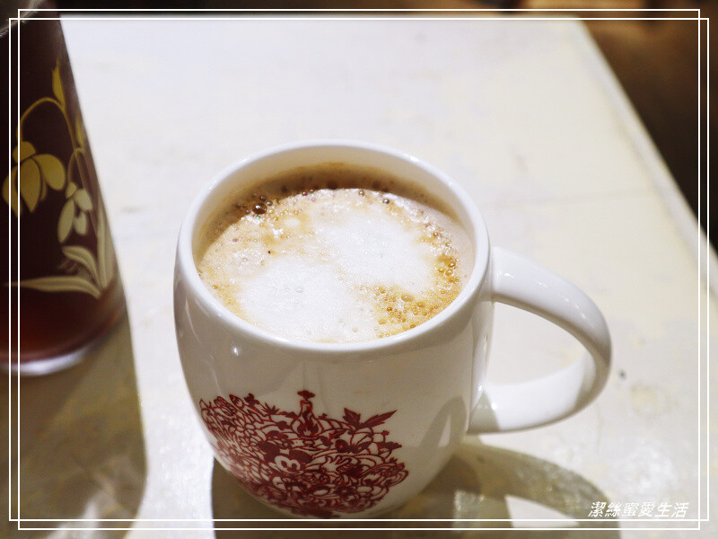 隹又隹咖哩-桃園中壢/濃濃復古風公仔x古玩~內用還可免費加飯醬