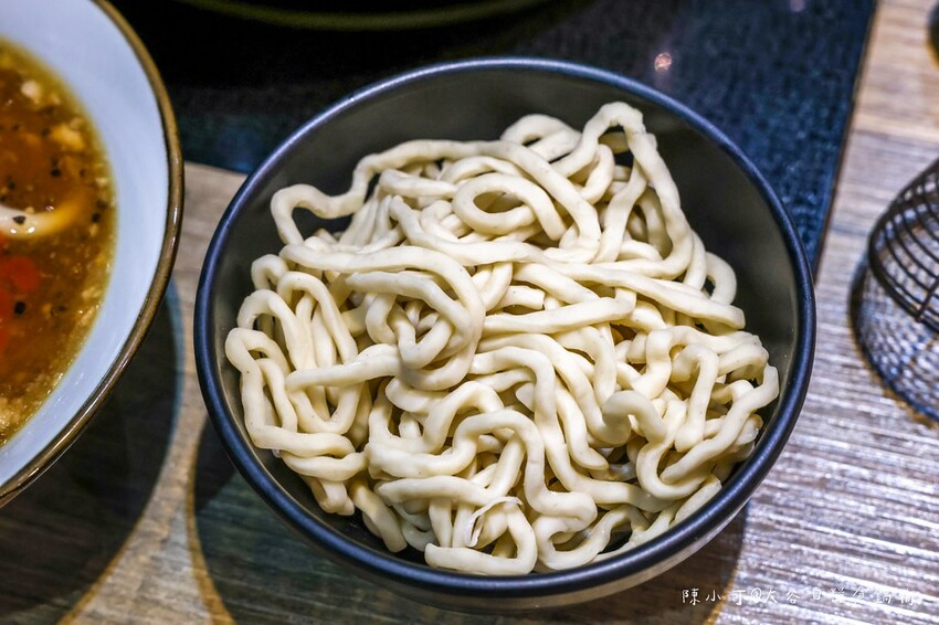 宜蘭縣冬山鄉【宜蘭火鍋】大谷目糧倉鍋物-東北酸白菜，宜蘭好吃火鍋推薦