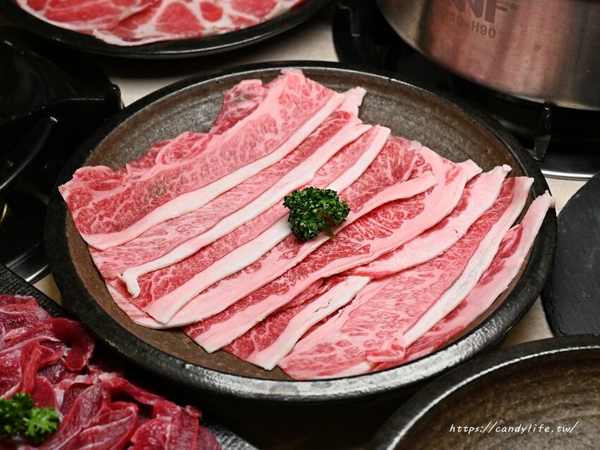 羊鮮森溫體涮羊肉精緻火鍋｜勤美商圈新開溫體羊火鍋，採個人套餐，生意超好～