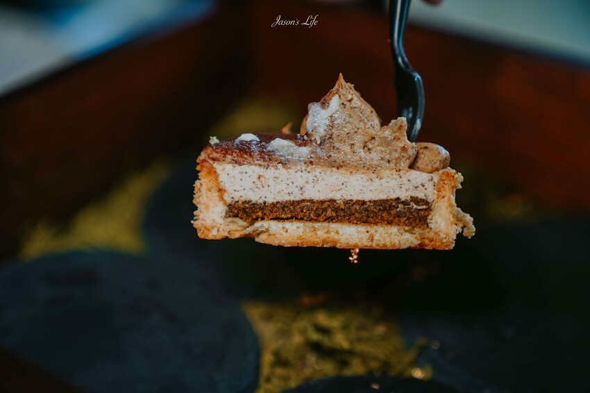 【台中北屯｜美食】枯山円敷YEN KARESAN。預約制，大坑枯山水日式庭院、黑色侘寂環境，金箔午茶組儀式感十