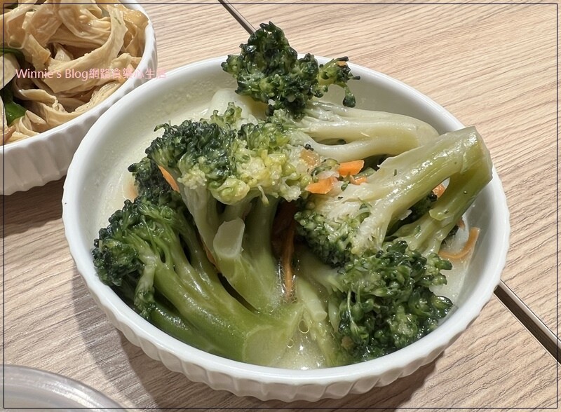 奉上牛骨麵(林口好吃牛肉麵牛骨麵+昕境廣場三井附近好吃的+林口美食) 11.jpg 奉上牛骨麵(林口好吃牛肉麵牛骨麵+昕境廣場三井附近好吃的+林口美食) 11.jpg