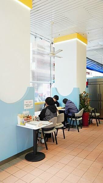 LINE_ALBUM_舞晨食 二傻夫婦_230228_18.jpg