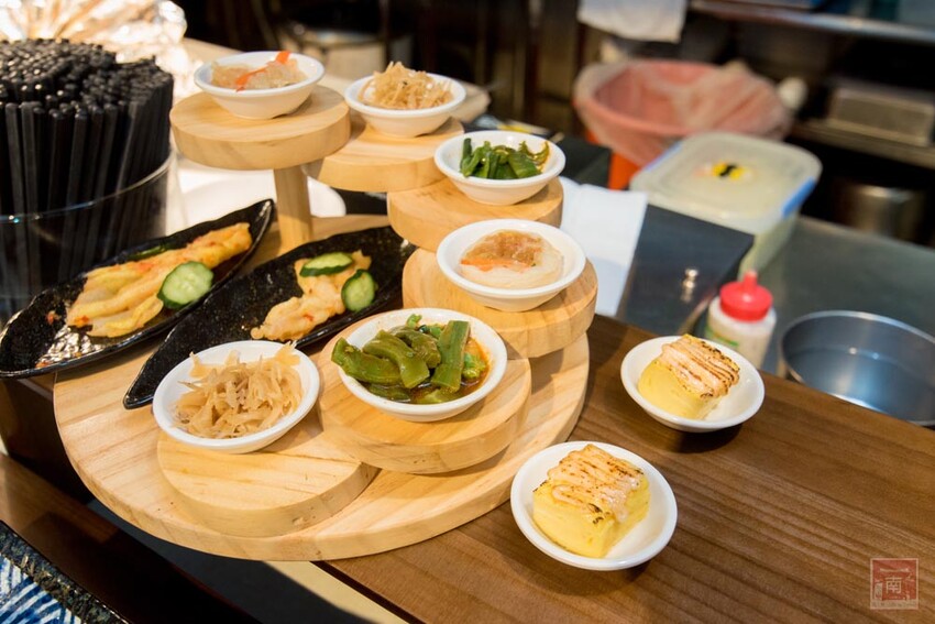 【臺南美食】東加和漢創作料理再升級“雙料無限暢食”，日本料理加上鴛鴦鍋任你夾，日料強打生魚片、大魷魚、炸蝦天婦羅等，火鍋強打湯底、活蝦、藍蟹吃到飽~東加和漢創作料理   - 南人幫