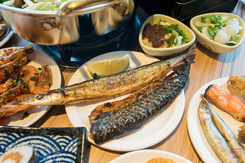 【臺南美食】東加和漢創作料理再升級“雙料無限暢食”，日本料理加上鴛鴦鍋任你夾，日料強打生魚片、大魷魚、炸蝦天婦羅等，火鍋強打湯底、活蝦、藍蟹吃到飽~東加和漢創作料理   - 南人幫