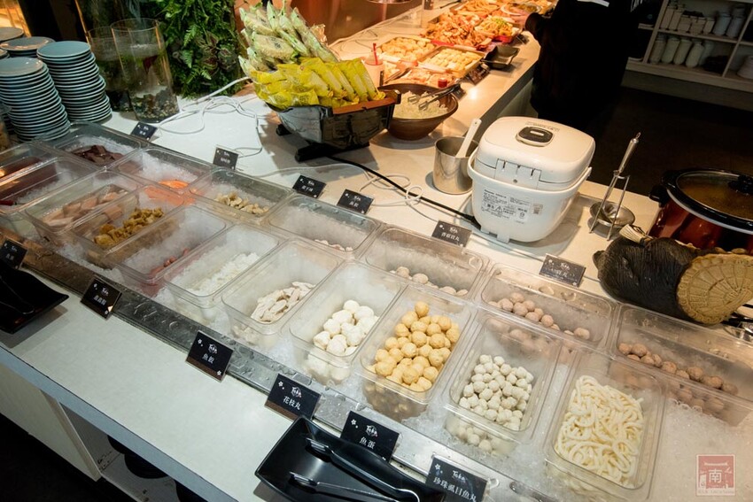 【臺南美食】東加和漢創作料理再升級“雙料無限暢食”，日本料理加上鴛鴦鍋任你夾，日料強打生魚片、大魷魚、炸蝦天婦羅等，火鍋強打湯底、活蝦、藍蟹吃到飽~東加和漢創作料理   - 南人幫