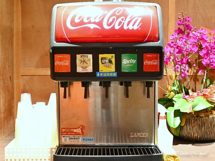 橫杉拉麵｜橫濱拉麵二代店，來自埔里人氣拉麵店，獨家豆腐麵，每碗可免費加麵一次，吃完碗底還有驚喜！