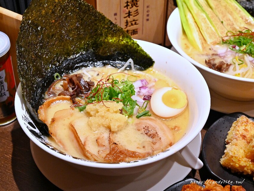 橫杉拉麵｜橫濱拉麵二代店，來自埔里人氣拉麵店，獨家豆腐麵，每碗可免費加麵一次，吃完碗底還有驚喜！