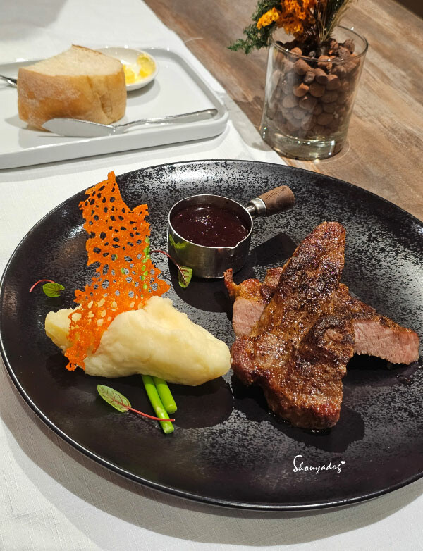 【桃園住宿】青埔商旅一泊二食 母女輕旅行首選  Angle 