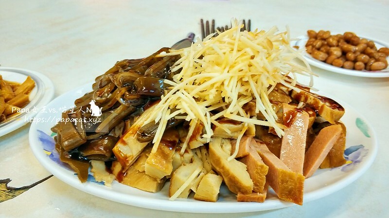 台中｜素食 不倒翁素食總店-水餃沾哇沙米(綠色芥末) 怎會這麼搭， 再訪