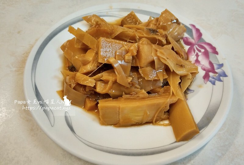 台中｜素食 不倒翁素食總店-水餃沾哇沙米(綠色芥末) 怎會這麼搭， 再訪