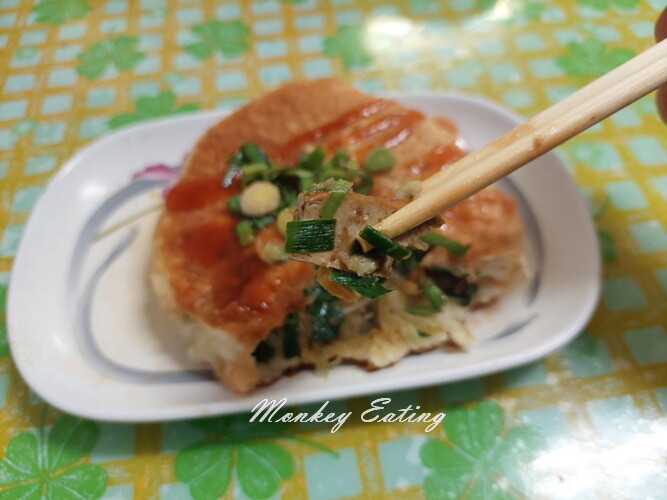 【台中東勢】阿玉早點|東勢人氣早餐店,現烤燒餅、大餅、蔥抓餅、鍋貼,傳統古早味中式早點 - 貪吃猴的幻想