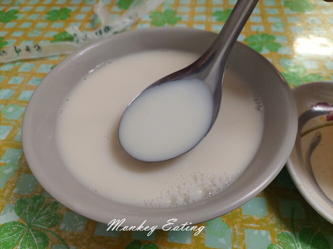 【台中東勢】阿玉早點|東勢人氣早餐店,現烤燒餅、大餅、蔥抓餅、鍋貼,傳統古早味中式早點 - 貪吃猴的幻想