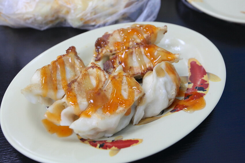 吃。台南美食｜東區。「福記豆漿」年輕人至高雄隱藏版燒餅老店拜師學藝，燒餅油條開店後很快就完售「福記豆