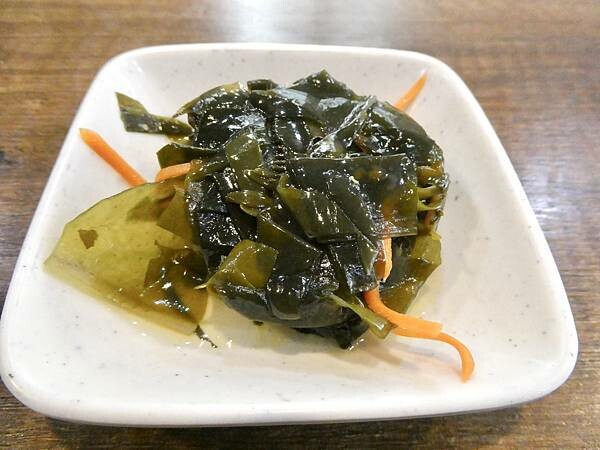 台北市萬華區廣東粥&鍋燒麵推薦/台北市萬華區老字號美食/德興廣東粥萬華店/靠近捷運龍山寺站與台北市萬華火