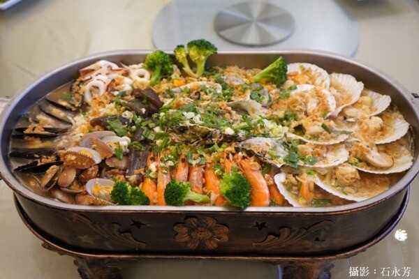 【台中美食】阿秋大肥鵝海鮮樓頂級現撈海鮮,料理職人手做創意美味。