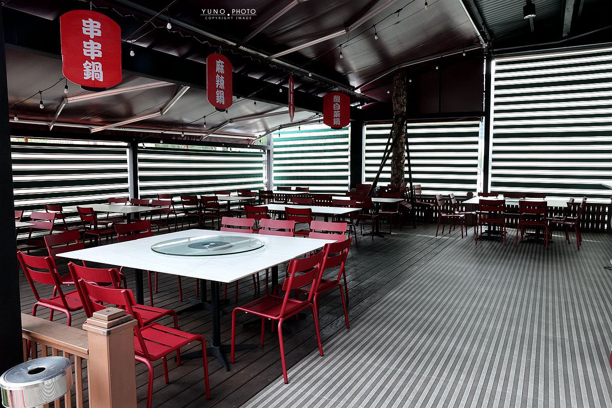 金黃焦香誘惑，阿秋大肥鵝油淋脆皮雞、橙汁排骨，必嚐暖胃薑絲鮮魚湯