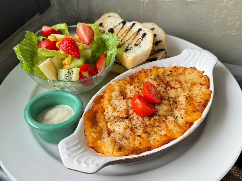 台南早午餐必訪!葵瑪咖啡,精緻早午餐推薦│老宅懷舊好有氣氛│