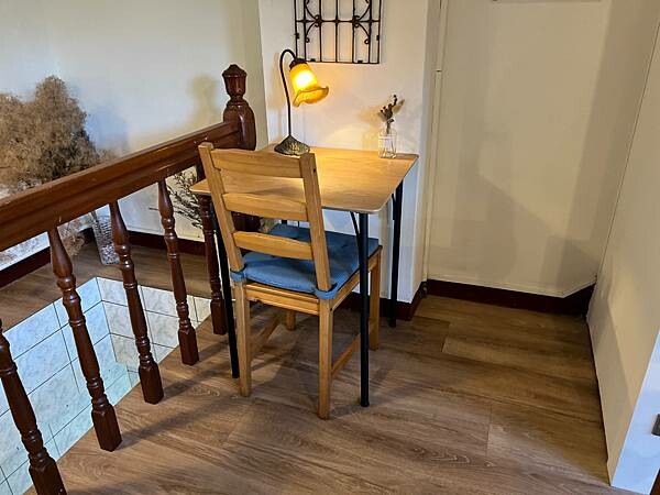 ［桃園咖啡廳］隱藏在花店二樓的秘密基地咖啡廳-藍嵐珈啡（寵物友善）