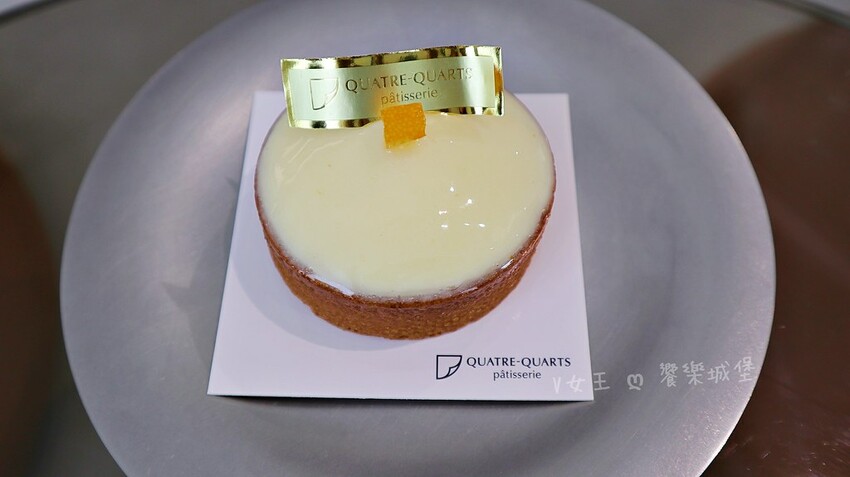 彷彿瞬間置身於甜點天堂！這裡不僅有超高質感的法式甜品，還能一邊欣賞美景，一邊享受美食的療癒時光