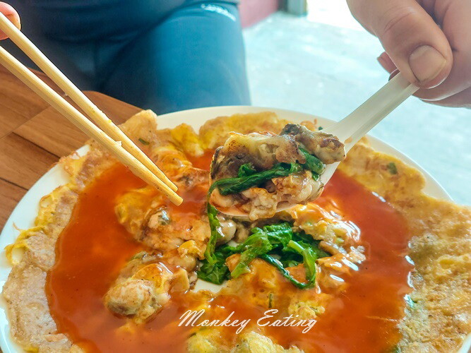 【苗栗美食】中原美饌-金萱茶蚵仔煎｜東石港直送鮮蚵，內用老闆招待金萱茶免費喝到飽！ - 貪吃猴的幻想