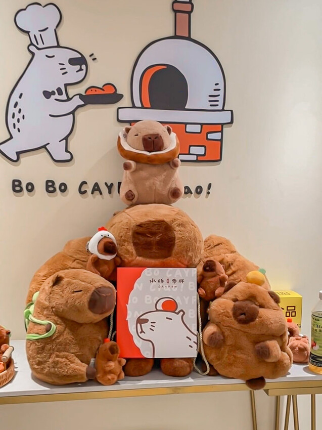 中秋快閃!新竹水豚麥胖新推出「奢華黑松露蛋黃酥、金紙千層吐司」送禮必備禮盒推薦。