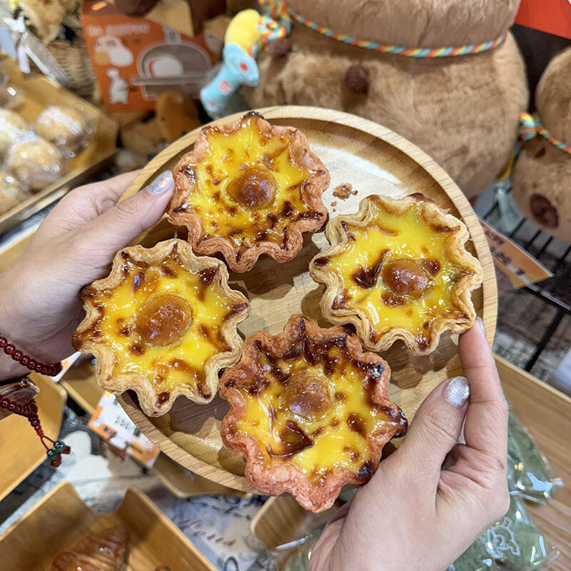 中秋快閃!新竹水豚麥胖新推出「奢華黑松露蛋黃酥、金紙千層吐司」送禮必備禮盒推薦。