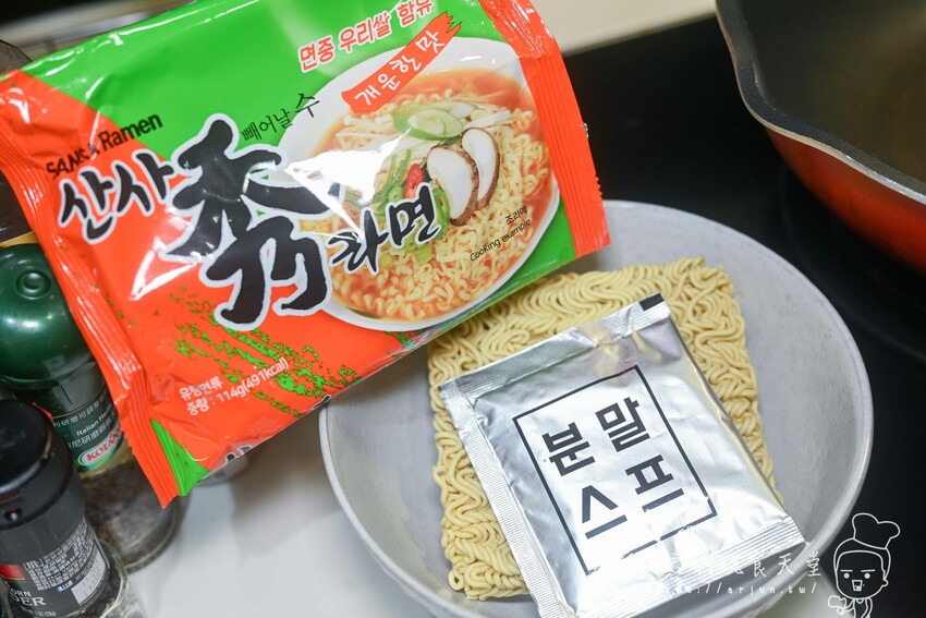 【宅配】超人氣蔬食韓馨巧烤冷麵獨家代理「秀拉麵」|素食版辛拉麵,全食素者也能吃的道地韓國拉麵 » 阿君的玩食天堂