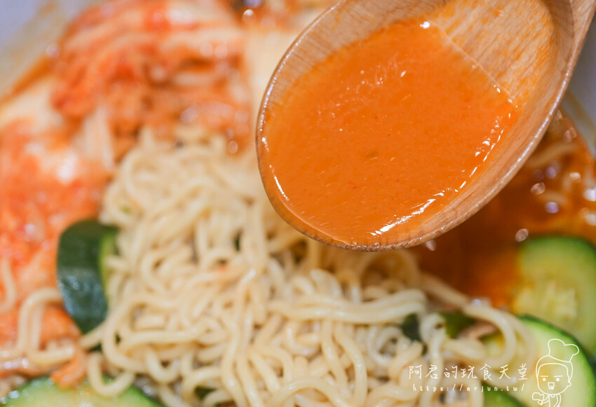 【宅配】超人氣蔬食韓馨巧烤冷麵獨家代理「秀拉麵」|素食版辛拉麵,全食素者也能吃的道地韓國拉麵 » 阿君的玩食天堂