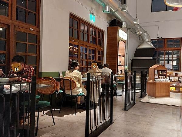 松菸｜【CAMA COFFEE ROASTERS豆留文青】古蹟咖啡餐酒館