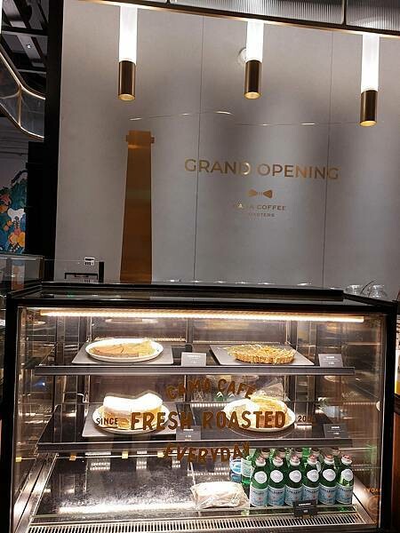 松菸｜【CAMA COFFEE ROASTERS豆留文青】古蹟咖啡餐酒館