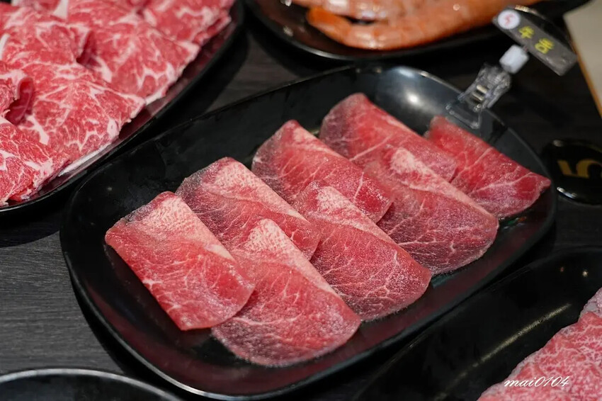 林口火鍋吃到飽｜魔椒頂級鴛鴦鍋林口總店～吃到飽的價格、單點的