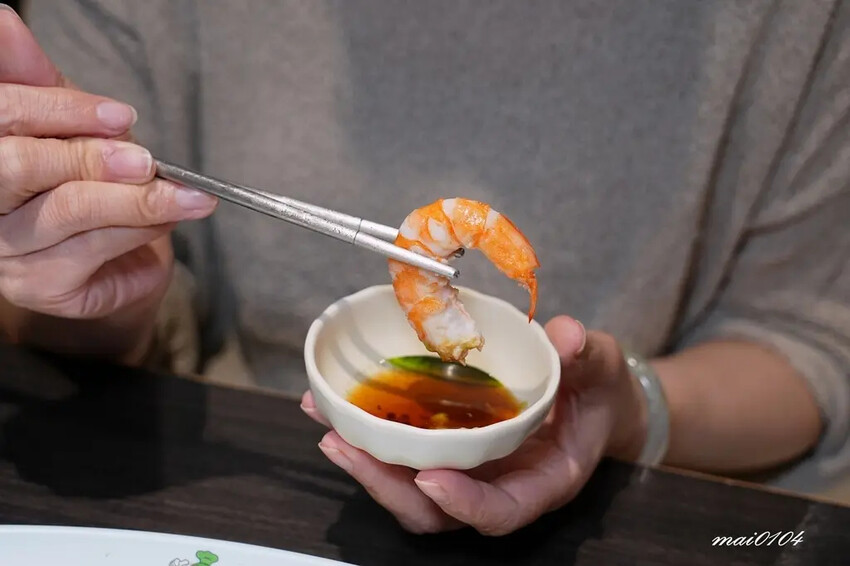 林口火鍋吃到飽｜魔椒頂級鴛鴦鍋林口總店～吃到飽的價格、單點的