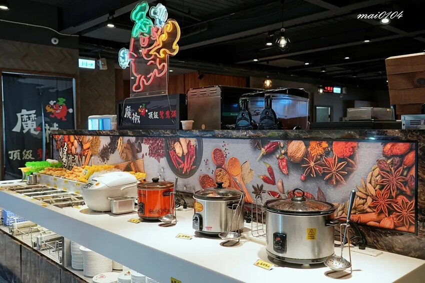 林口火鍋吃到飽｜魔椒頂級鴛鴦鍋林口總店～吃到飽的價格、單點的
