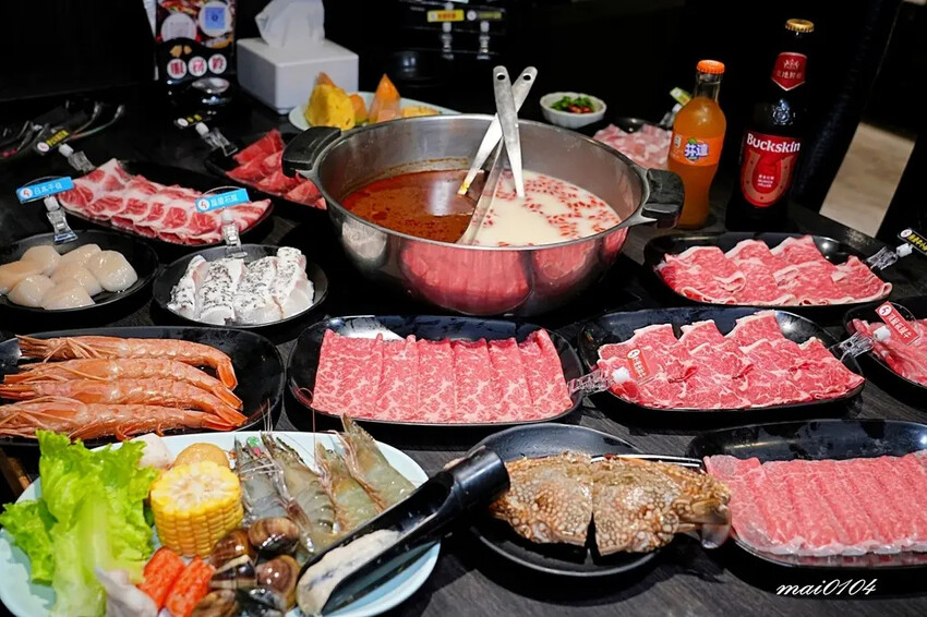 林口火鍋吃到飽｜魔椒頂級鴛鴦鍋林口總店～吃到飽的價格、單點的