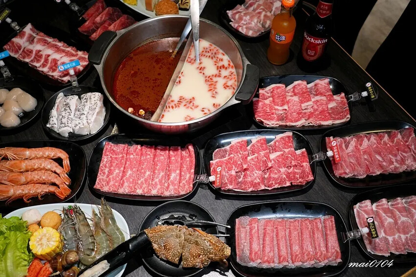 林口火鍋吃到飽｜魔椒頂級鴛鴦鍋林口總店～吃到飽的價格、單點的