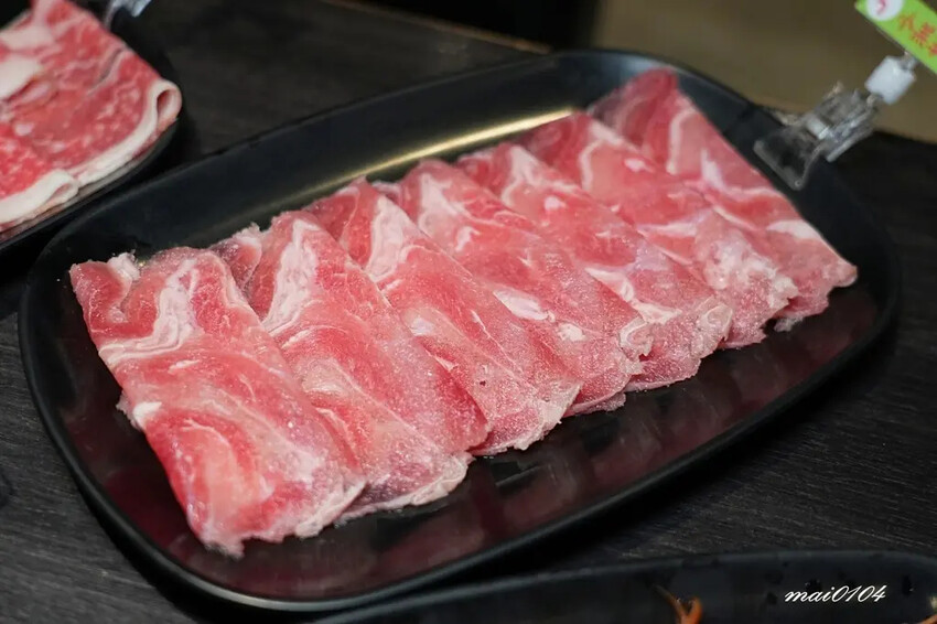 林口火鍋吃到飽｜魔椒頂級鴛鴦鍋林口總店～吃到飽的價格、單點的