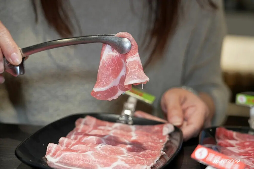 林口火鍋吃到飽｜魔椒頂級鴛鴦鍋林口總店～吃到飽的價格、單點的