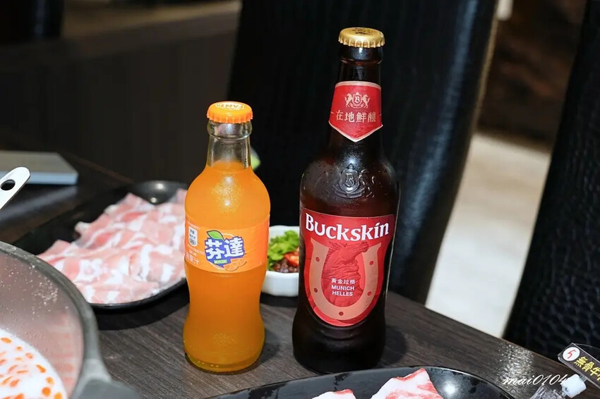 林口火鍋吃到飽｜魔椒頂級鴛鴦鍋林口總店～吃到飽的價格、單點的