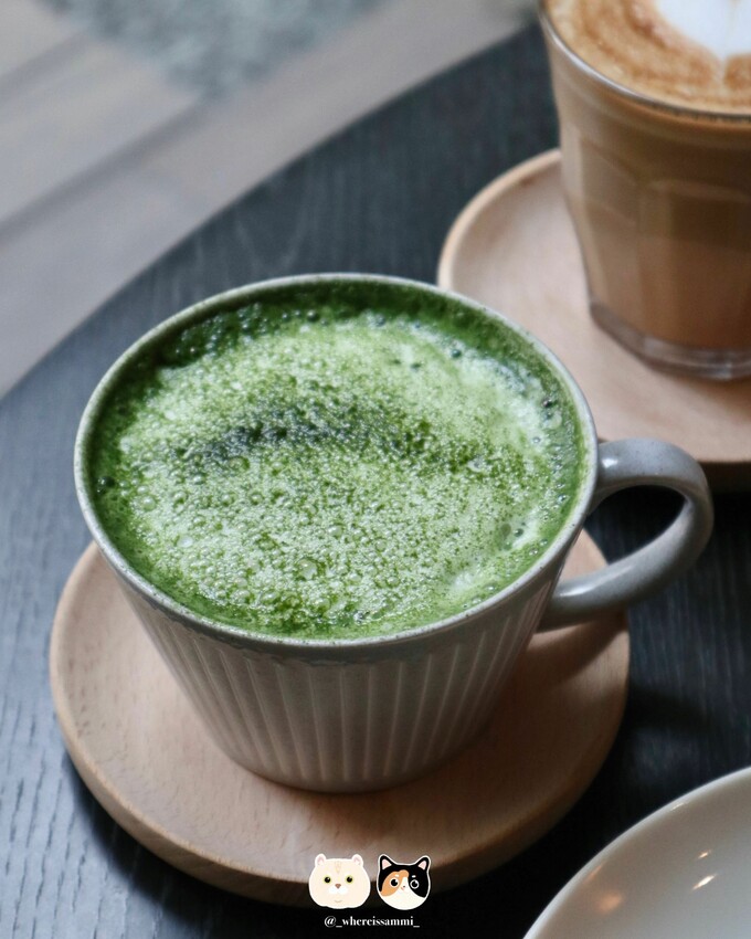 台中西區咖啡廳|Folk Gathering.沉穩清水模建築配上甜點與咖啡,感受靜謐美好的午後