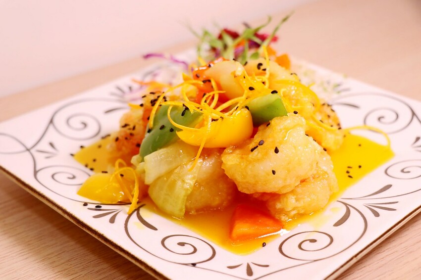 隱身巷弄的小餐館也能吃到道地粵式料理.必點每日限量的廣式脆皮雞| 鳳凰軒簡餐港式料理,菜單價格 嘉義美食