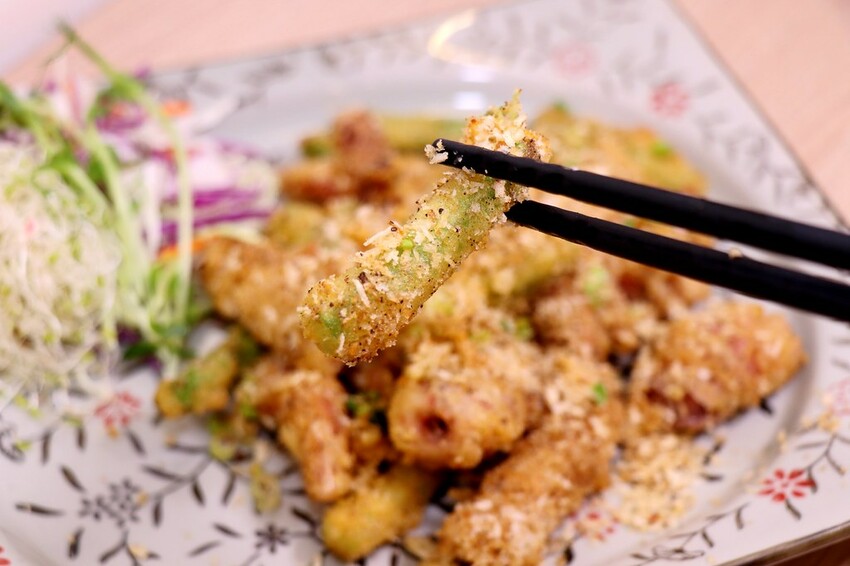 隱身巷弄的小餐館也能吃到道地粵式料理.必點每日限量的廣式脆皮雞| 鳳凰軒簡餐港式料理,菜單價格 嘉義美食