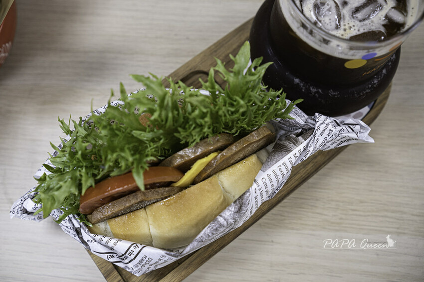 台中西區 歡囍嚐x罐咖啡-蔬食早午餐|手作鹽可頌 再訪!