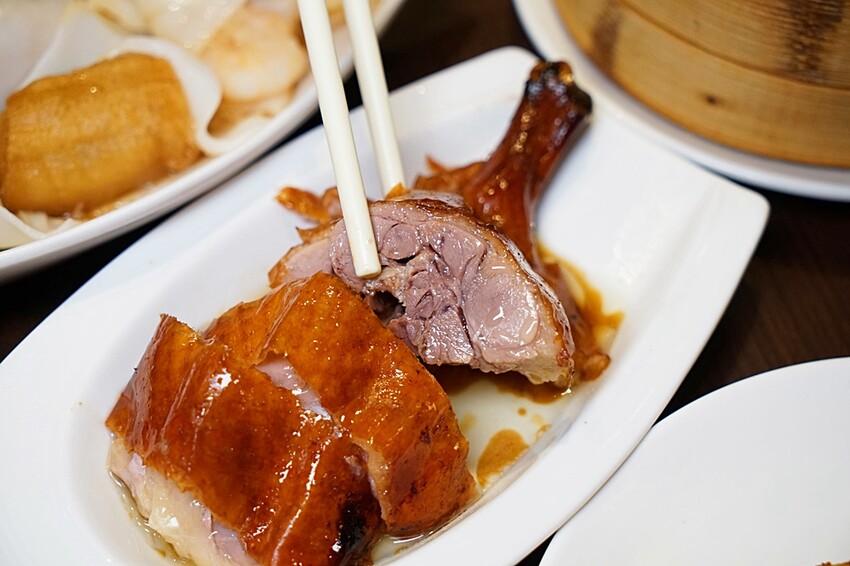 台中超狂單點式港式料理吃到飽！！加碼自助熱鍋區、港式熱炒、粥品等高達60道以上料理任你無限吃~~