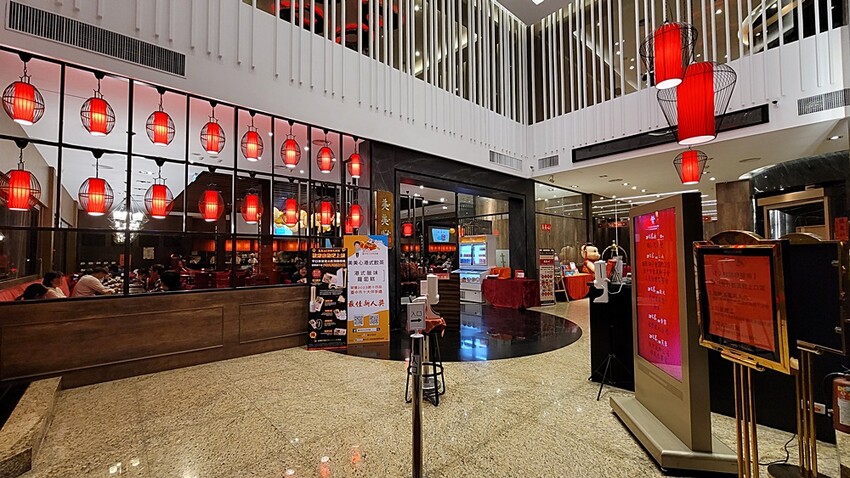 台中超狂單點式港式料理吃到飽！！加碼自助熱鍋區、港式熱炒、粥品等高達60道以上料理任你無限吃~~