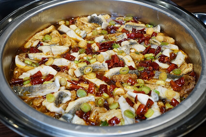 台中超狂單點式港式料理吃到飽！！加碼自助熱鍋區、港式熱炒、粥品等高達60道以上料理任你無限吃~~