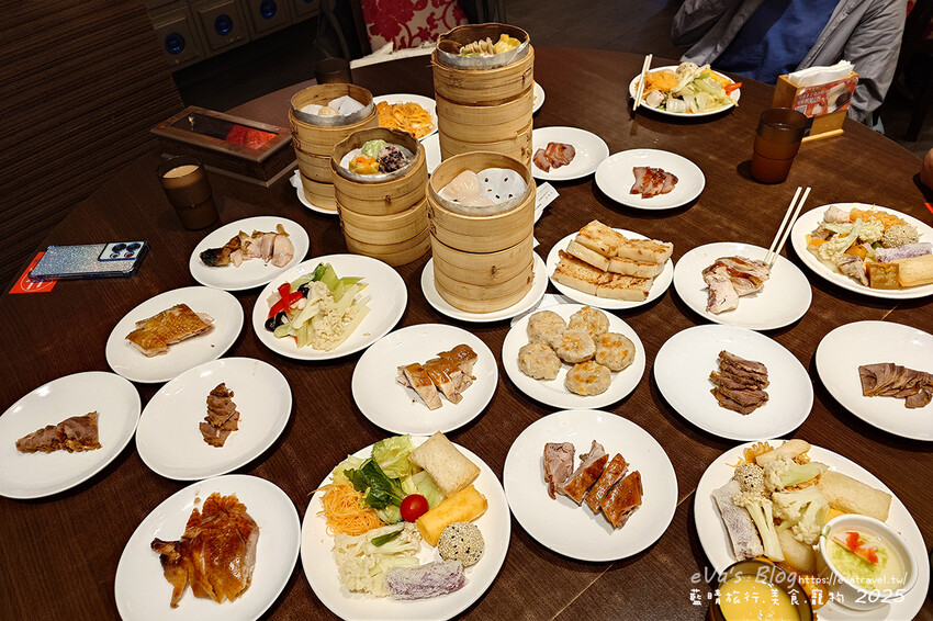 台中市南屯區【台中港式飲茶吃到飽】美美心港式飲茶｜90分鐘港點自助吧，近文心秀泰＆捷運站。南屯聚餐推薦