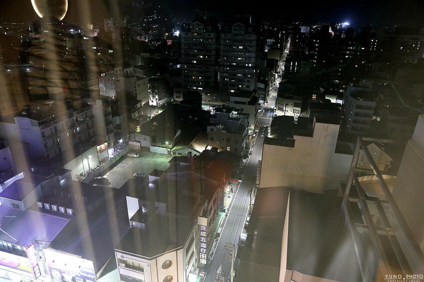 嘉義市西區安蘭居旅店|180度超廣視野俯瞰嘉義市景(嘉義火車站高CP值青年旅館住宿推薦)