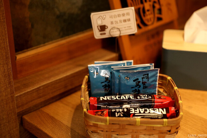 嘉義市西區安蘭居旅店|180度超廣視野俯瞰嘉義市景(嘉義火車站高CP值青年旅館住宿推薦)